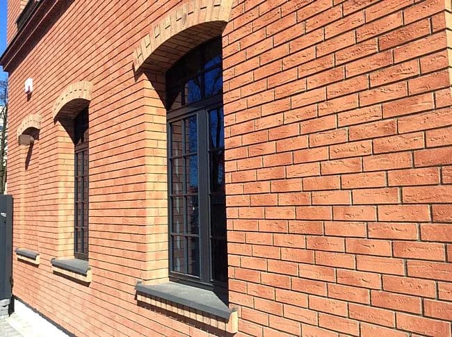 Jak układać klinkier na elewacji bez błędów? Praktyczne wskazówki krok po kroku Jak układać klinkier na elewacji bez błędów? Praktyczne wskazówki krok po kroku