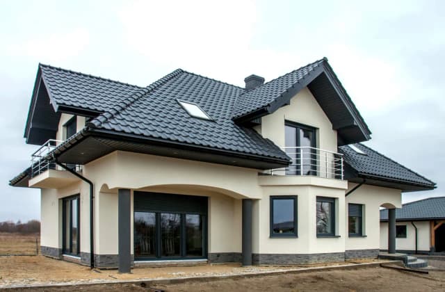 Jaki tynk na elewacje domu? Wybierz najlepszy dla swojego budynku Jaki tynk na elewacje domu? Wybierz najlepszy dla swojego budynku