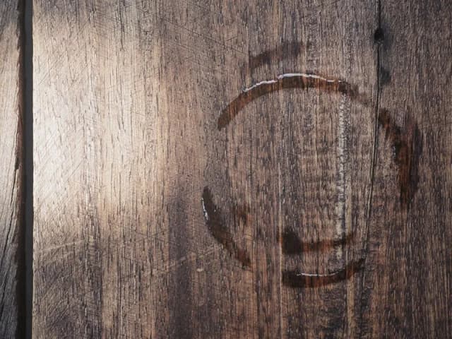 Czym umyć boazerie drewnianą, aby nie uszkodzić jej piękna? Czym umyć boazerie drewnianą, aby nie uszkodzić jej piękna?