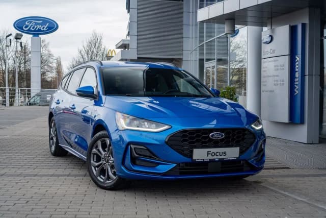 Nowy Ford Focus w salonach – co musisz wiedzieć o dostępności i cenach Nowy Ford Focus w salonach – co musisz wiedzieć o dostępności i cenach