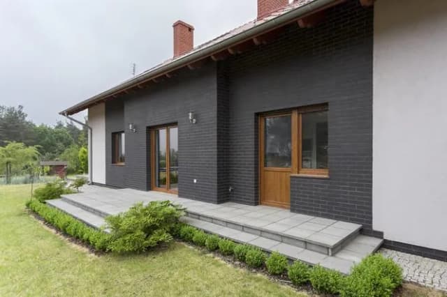 Jakie płytki na elewację domu wybrać, aby uniknąć błędów i kosztów? Jakie płytki na elewację domu wybrać, aby uniknąć błędów i kosztów?